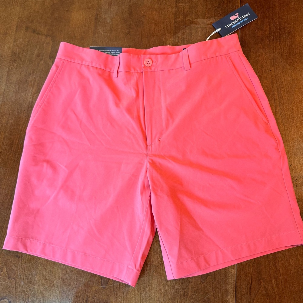 Vineyard Vines Shorts Mens 34 Red 8" Performance Breaker Short 1H001060-628 NWT